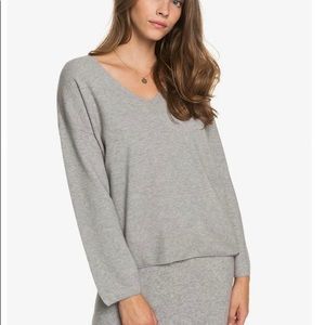 Roxy sweater outfit